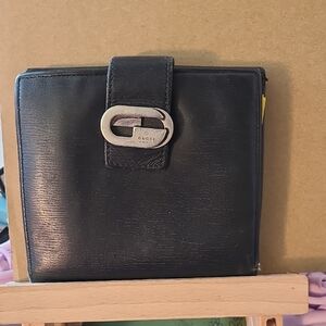 Gucci Black Leather Wallet with Silver Clasp